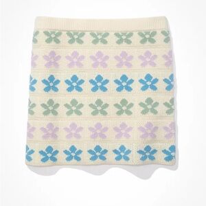 American Eagle Outfitters Cream Floral Mini Skirt